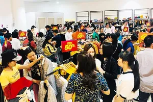 Săn sale “Black Friday” mừng sinh nhật SCID