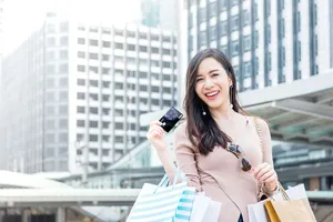 Giới trẻ ngày nay chi tiêu thông minh như thế nào