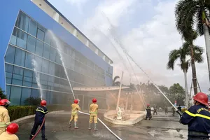 Diễn tập phương án chữa cháy, cứu hộ cứu nạn tại bãi rác Đa Phước