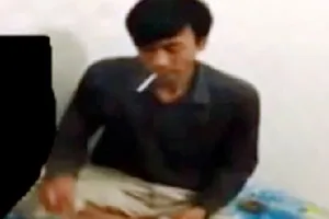 Giám đốc mất chức vì lộ clip đánh bạc