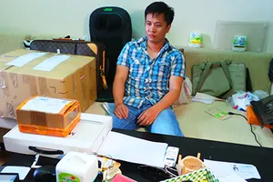 Đánh sập Đường dây chuyên mua bán, trộm cắp tài khoản thẻ tín dụng