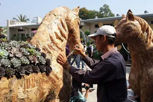 Đường hoa Nguyễn Huệ 2014: Thành phố tôi yêu