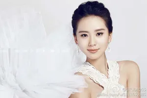 Những “gái ngoan” hiếm hoi của Cbiz