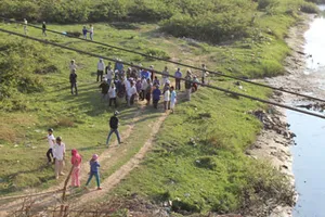 Phát hiện xác đàn ông dưới chân cầu