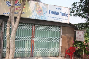 Một phụ nữ bị đâm chết trong quán cà phê 