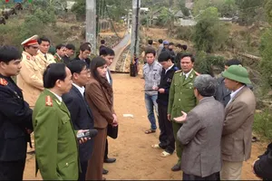 Lật cầu treo, 8 người trong đoàn đưa tang thiệt mạng