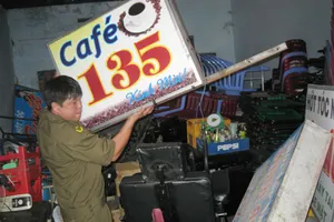 Dẹp khu “cà phê sung sướng”!