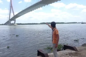 Người yêu đi lấy vợ, nữ sinh viên nhảy cầu Cần Thơ tự tử