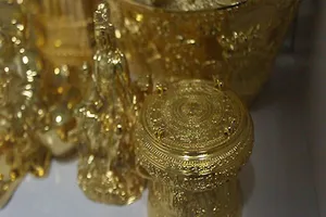 Rộ mốt ở nhà… dát vàng của đại gia Việt