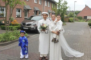 Mỹ Duyên làm đám cưới ở tuổi 42