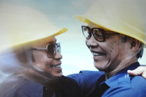 Kỳ 2: Từ nghị trường đến hiện trường