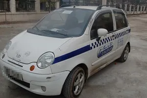 Tài xế taxi bất tỉnh sau khi ở cùng nữ Việt kiều