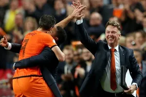 Hà Lan nguy hiểm hơn với triết lý Van Gaal