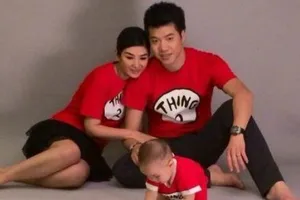 Huỳnh Dịch bị tố bỏ chồng con, vào khách sạn với đại gia