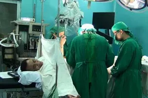 Bi hài chuyện đàn ông đi làm đẹp 'của quý'