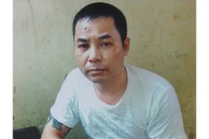 Cảnh sát truy đuổi gần 1km trong nội thành bắt xe chở ma túy