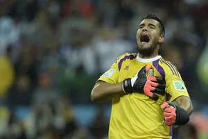 Hoan hô thủ môn Romero !