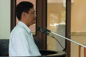 Nguyên điều tra viên vụ Năm Cam bị đề nghị 10-12 năm tù