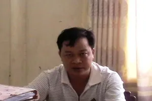 Giả đại úy cảnh sát giao thông để lừa đảo