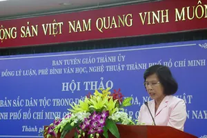 Chùm ảnh Hội thảo Bản sắc Dân tộc trong đời sống VHNT