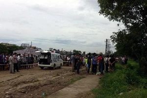 Nghi án người đàn ông treo cổ tự tử bằng rễ cây đa