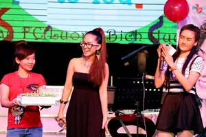 Bốn mỹ nhân Việt mập mờ chuyện mang thai, sinh con