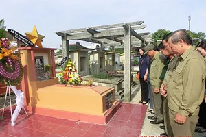 Đoàn Sở Tư pháp TP.HCM dâng hương tưởng nhớ các anh hùng liệt sỹ