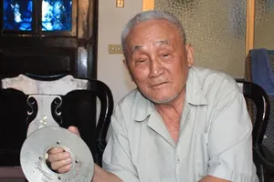 Người tháo thành công quả thủy lôi đầu tiên của Mỹ