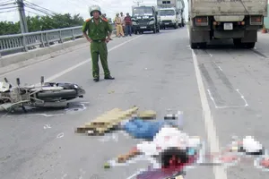 Cặp vợ chồng chết thảm vì tai nạn sau khi ký đơn ly dị