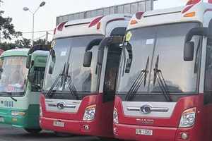Tạm giữ ba xe khách Thành Bưởi