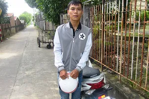 “Hiệp sĩ” bắt tên trộm xe máy mang bán sang Campuchia