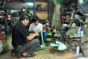 Kho báu “cổ lỗ sĩ” giá nghìn đô của ông lão Hà Thành