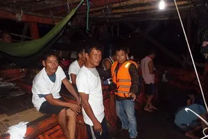 32 ngư dân tàu cá Quảng Nam bị nạn trên biển về bờ an toàn