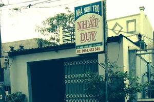 Cô giáo “tâm sự” với công an viên trong nhà trọ