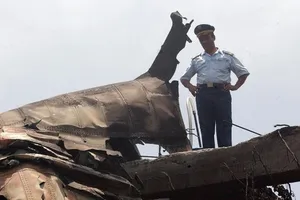 Máy bay Ukraine rơi, bảy người chết