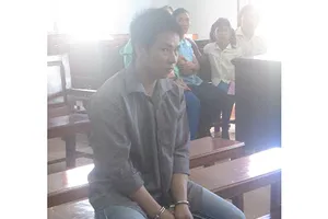 Đi tù vì hiếp dâm trẻ em, được đặc xá lại làm hại bé gái 9 tuổi