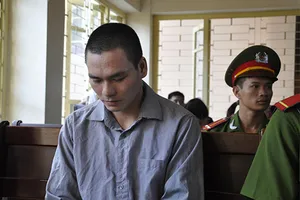 Xét xử hung thủ vụ án oan ông Chấn: Tòa bất ngờ hoãn xử