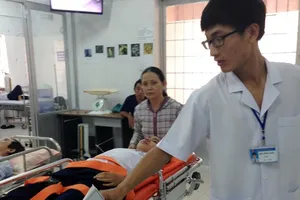 9 học sinh nhập viện sau khi tiêm vắc-xin sởi, rubella