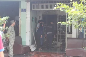 Người đàn ông chết cháy trong căn nhà khóa trái cửa
