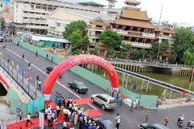 Gia hạn tiến độ xây dựng 4 cây cầu