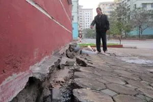 Nhiều nhà tái định cư ở Hà Nội bị lún nghiêm trọng