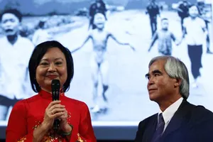 Tác giả bức ảnh Em bé napalm được vinh danh tại Lucie Awards