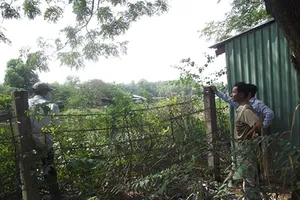 Phát hiện xác một người đàn ông trong hồ Đá làng Đại học