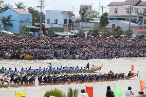 Khai hội Văn hóa Thể thao Du lịch đồng bào Khmer Nam bộ 2014