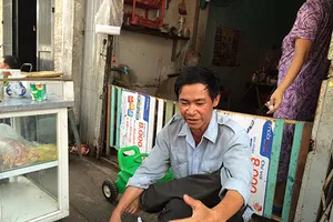 Vừa chuyển đến phòng trọ 2 ngày, gia đình 5 người bị lửa thiêu nguy kịch 