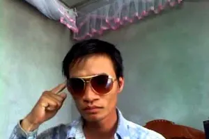 Lệ Rơi vào hài Tết