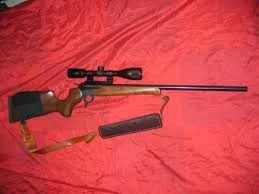 Nghịch súng săn, học sinh lớp 7 bắn chết bạn