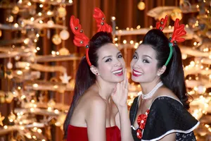 Hoa hậu Thu Thảo 'xuống tóc', Mỹ Linh ôm khư khư giải thưởng