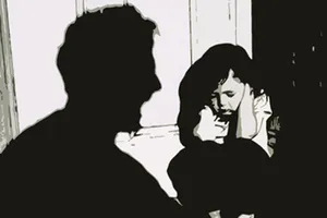 U60 hầu tòa vì làm bậy khiến nữ sinh 13 tuổi sinh con