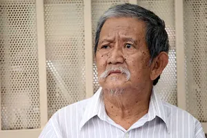 Mạc Can vừa xuất viện đã đóng phim 